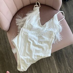 White swimsuit special for Bachelorette 🎉